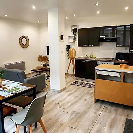 Le Vosgien - Hyper Center - Calme - Wifi - Spacieux Apartamento *