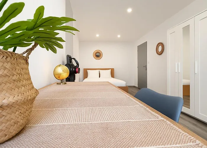 Le Vosgien - Hyper Center - Calme - Wifi - Spacieux Épinal